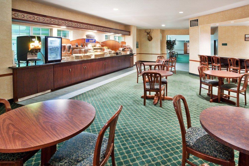 Holiday Inn Express St Ignace-Lake Central, An Ihg Hotel Saint Ignace Ngoại thất bức ảnh